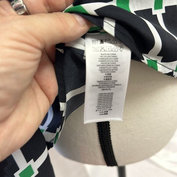 NWT Michael Kors Navy and Green Geometric Blouse with Gold Chain Accent - Size M - Picture 12 of 12